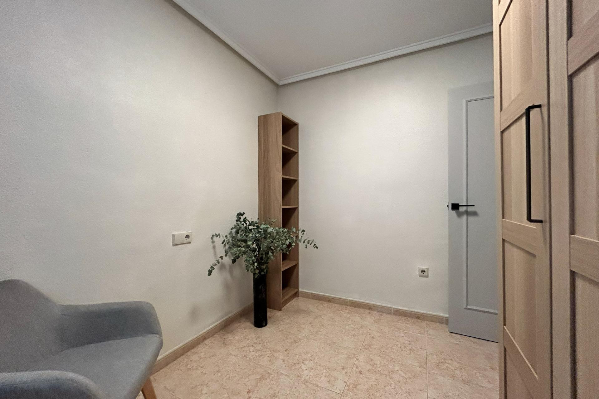 Herverkoop - Apartment - Torrevieja - Centro