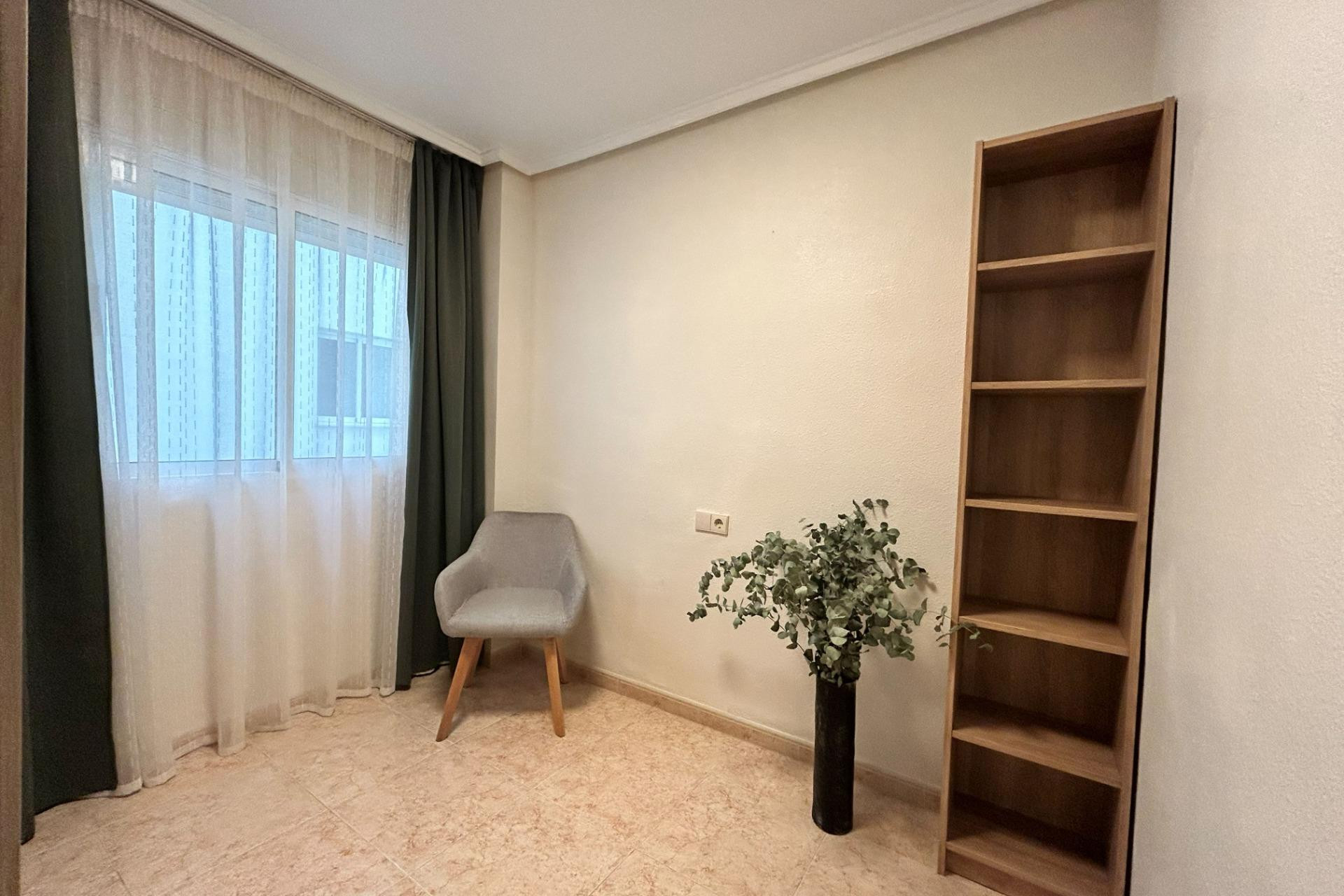 Herverkoop - Apartment - Torrevieja - Centro