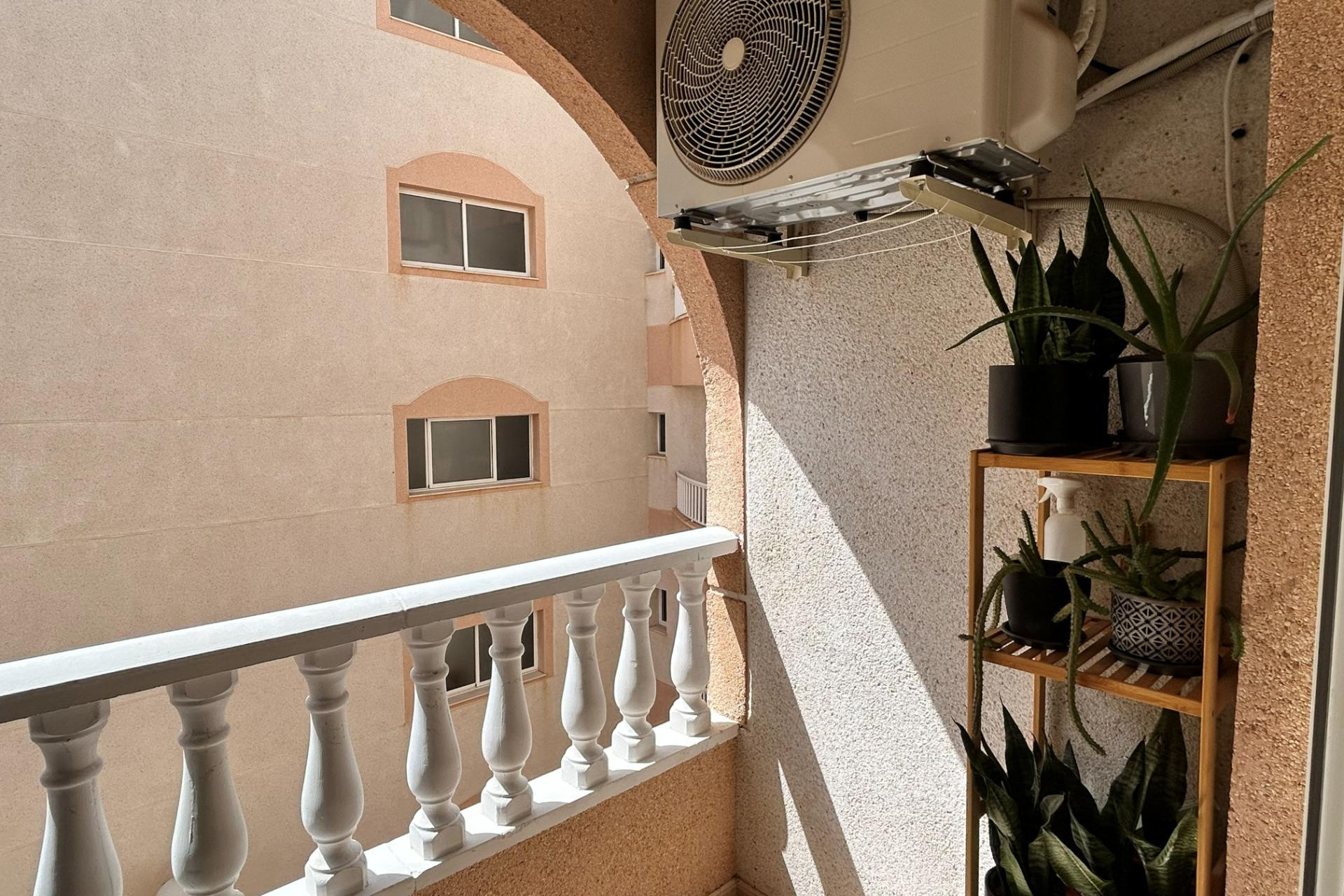 Herverkoop - Apartment - Torrevieja - Centro