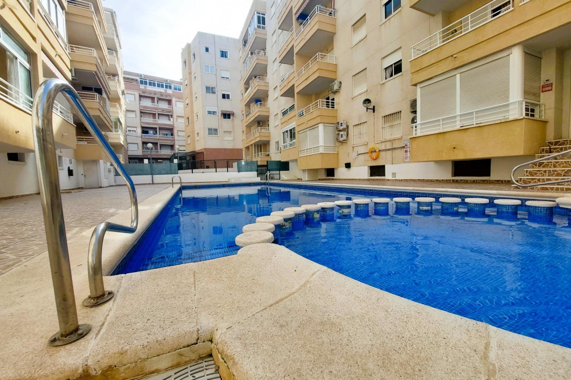 Herverkoop - Apartment - Torrevieja - Centro