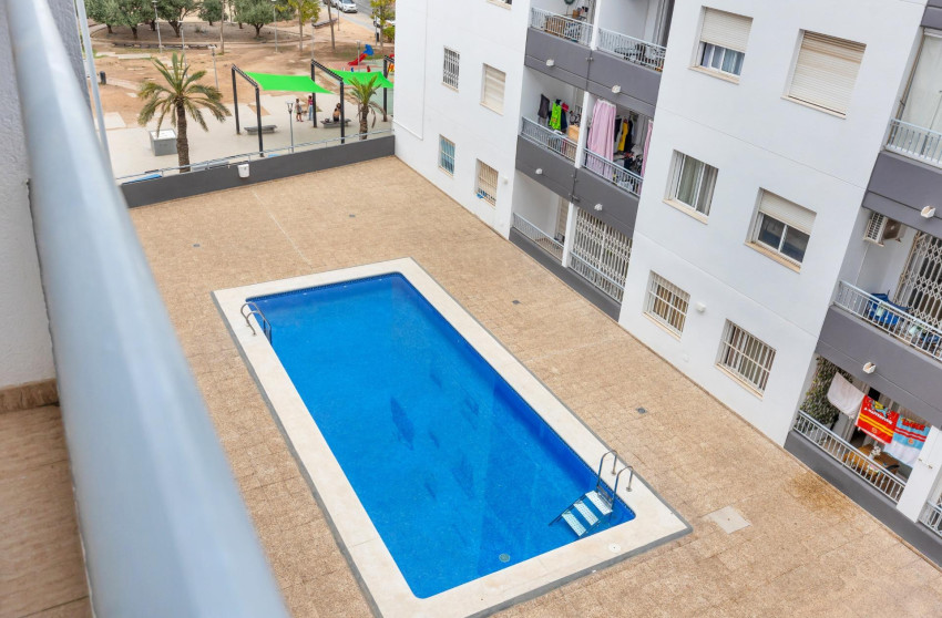 Herverkoop - Apartment - Torrevieja - El molino