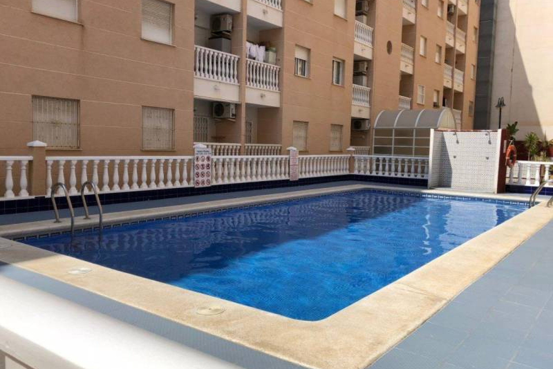 Herverkoop - Apartment - Torrevieja - Estacion de autobuses