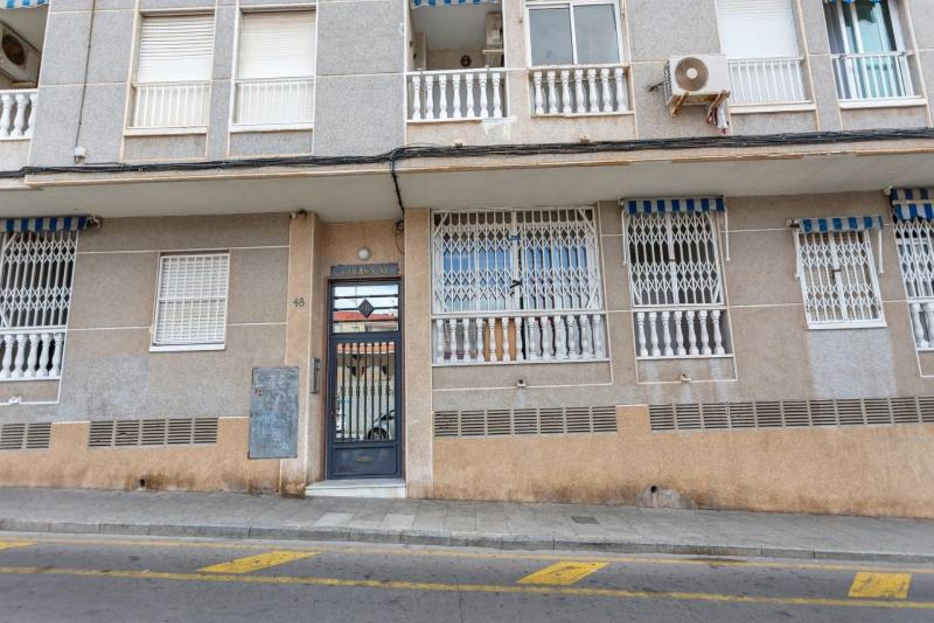 Herverkoop - Apartment - Torrevieja - Estacion de autobuses