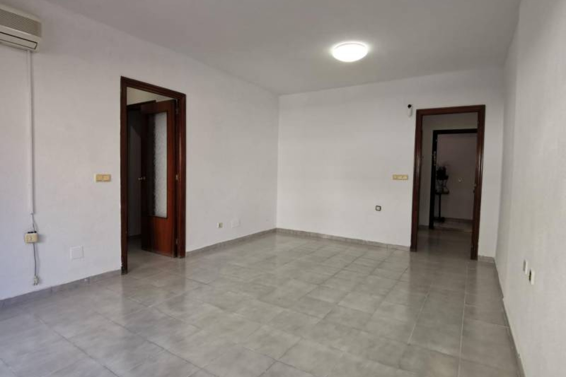 Herverkoop - Apartment - Torrevieja - Estacion de autobuses