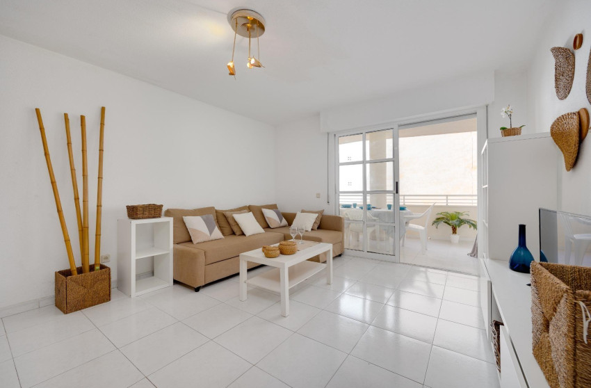 Herverkoop - Apartment - Torrevieja - Estacion de autobuses