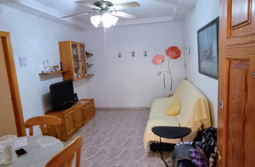 Herverkoop - Apartment - Torrevieja - Estacion de autobuses