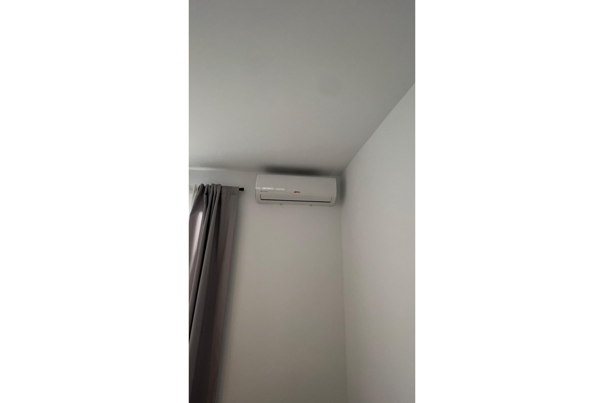 Herverkoop - Apartment - Torrevieja - Estacion de autobuses