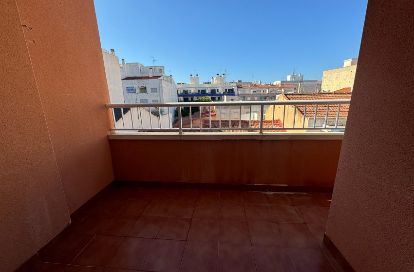 Herverkoop - Apartment - Torrevieja - Estacion de autobuses