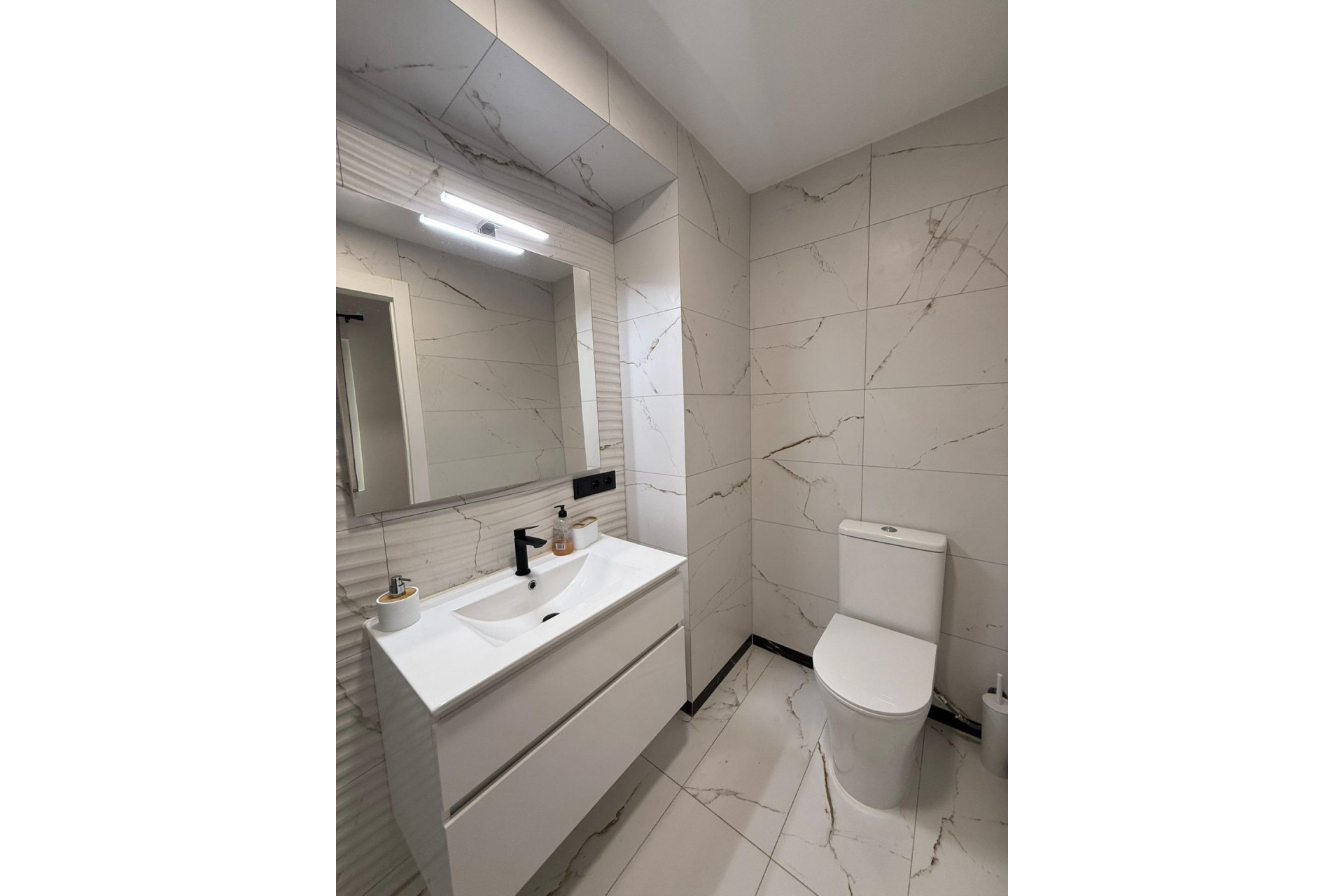 Herverkoop - Apartment - Torrevieja - Estacion de autobuses