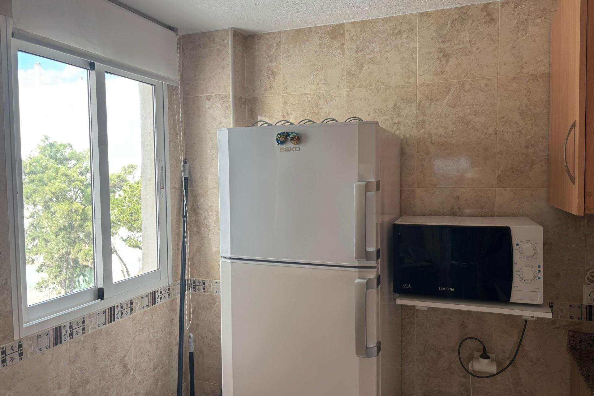 Herverkoop - Apartment - Torrevieja - Estacion de autobuses