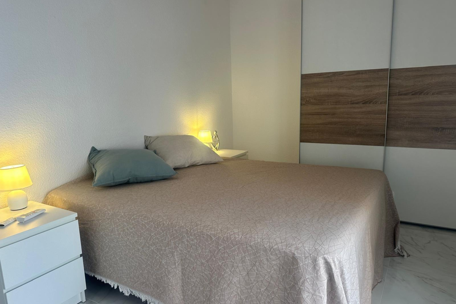 Herverkoop - Apartment - Torrevieja - Estacion de autobuses