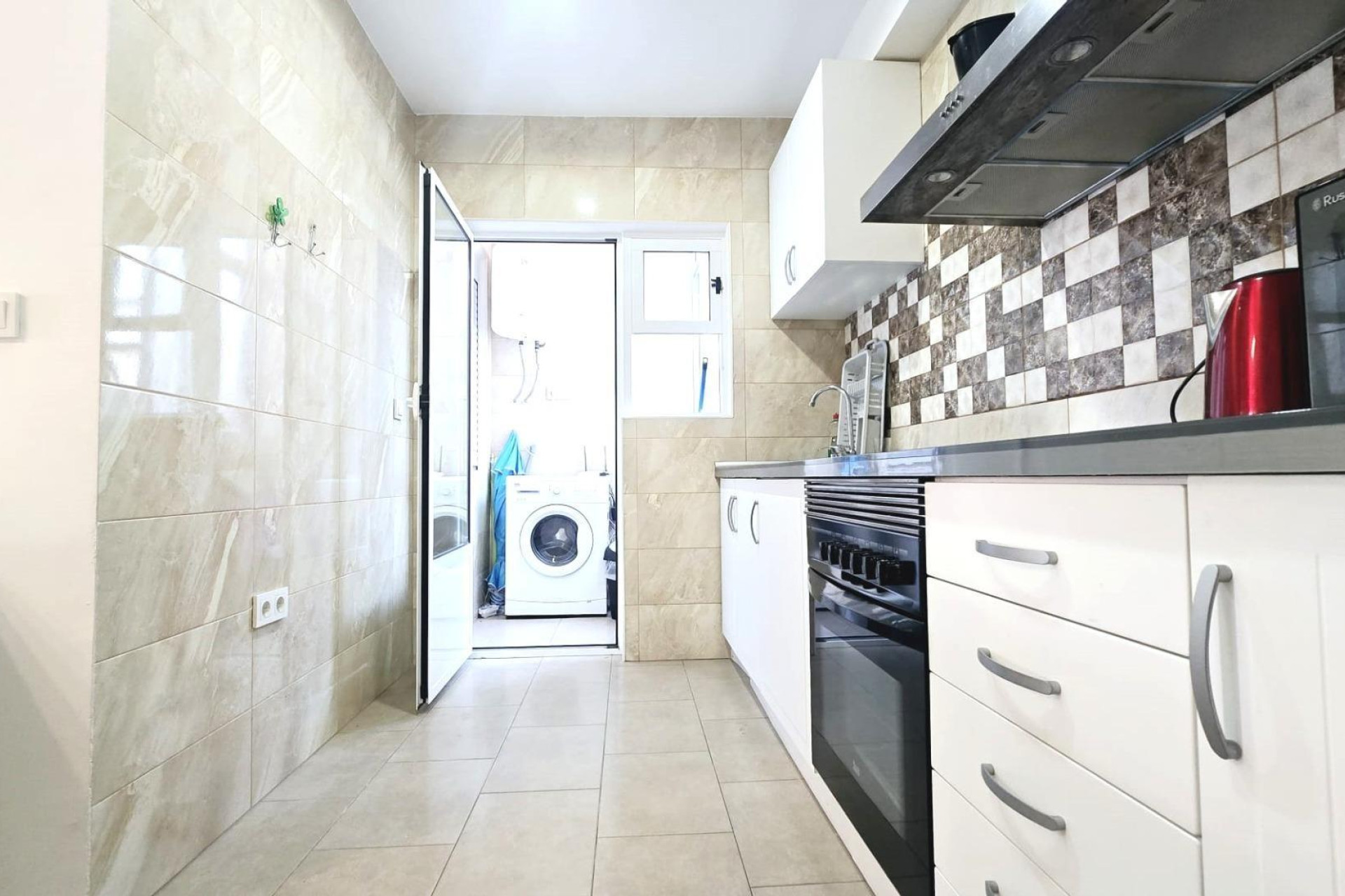 Herverkoop - Apartment - Torrevieja - Estacion de autobuses