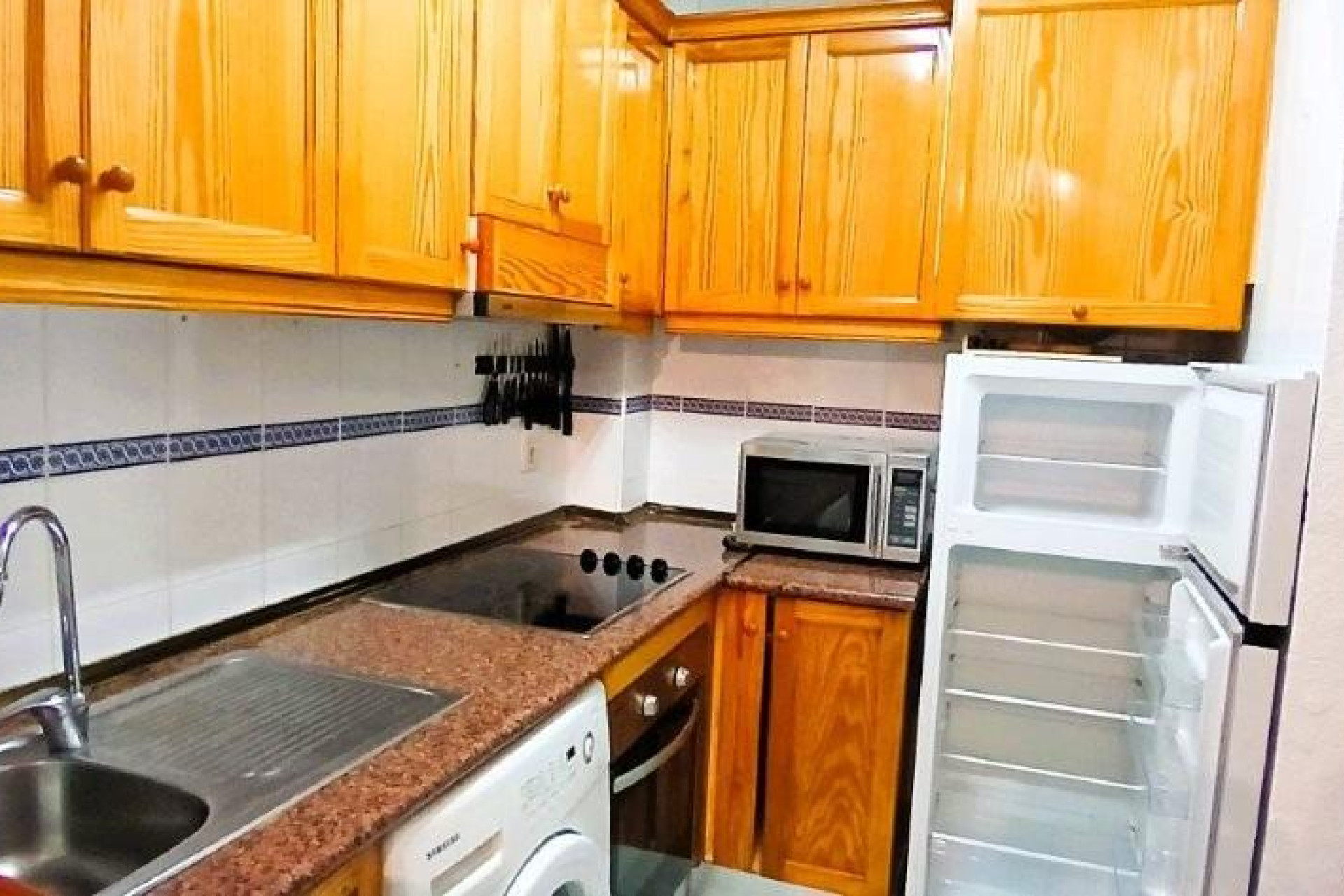 Herverkoop - Apartment - Torrevieja - Estacion de autobuses