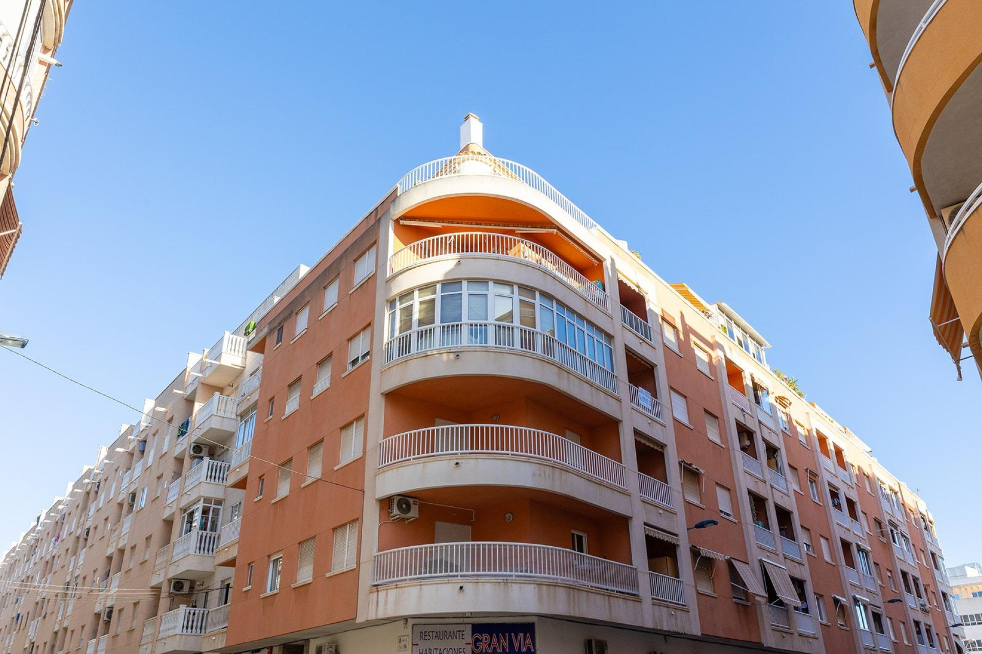 Herverkoop - Apartment - Torrevieja - Estacion de autobuses