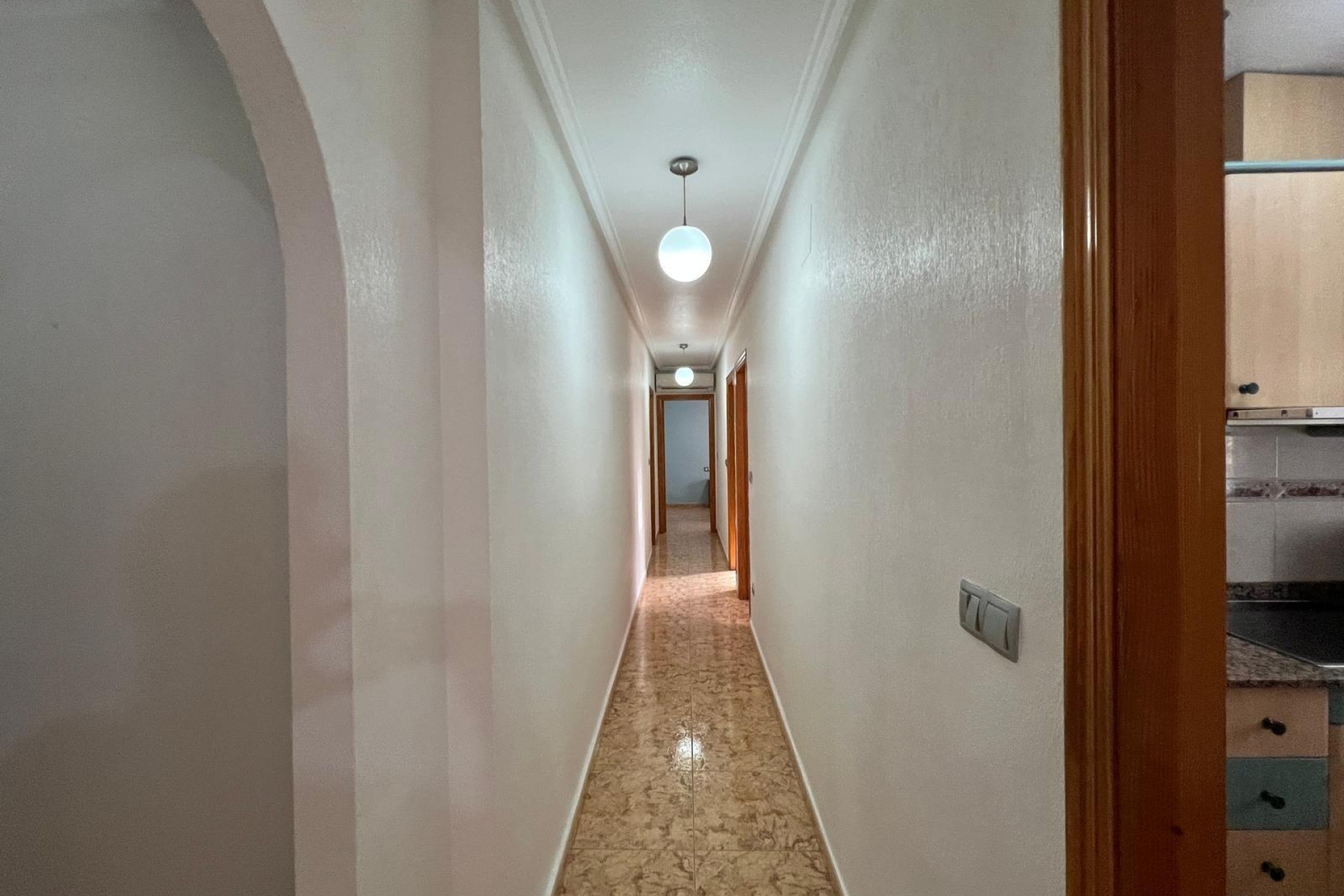 Herverkoop - Apartment - Torrevieja - Estacion de autobuses