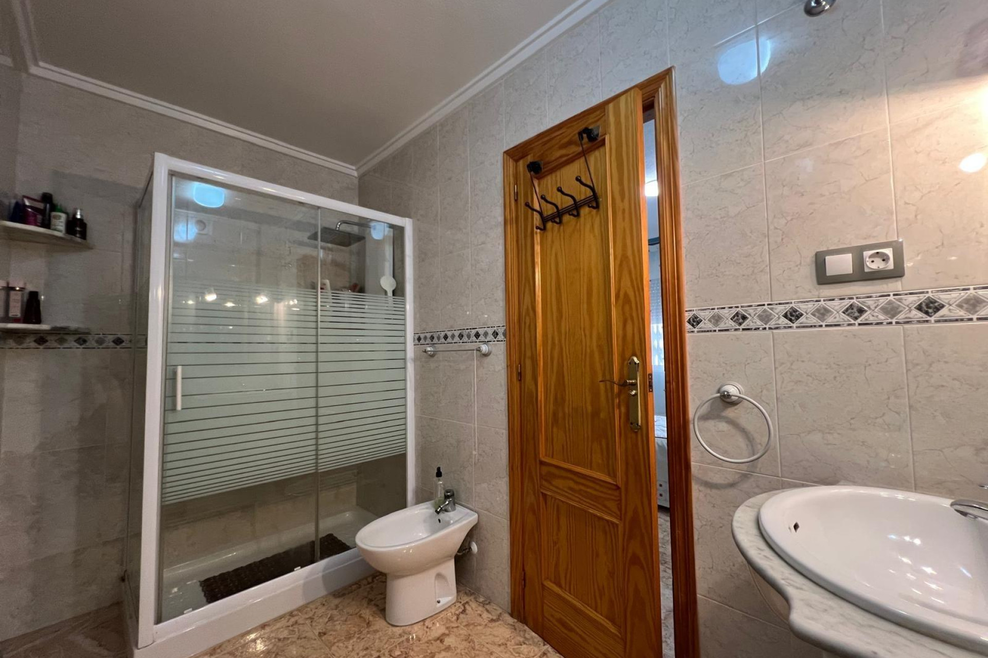 Herverkoop - Apartment - Torrevieja - Estacion de autobuses