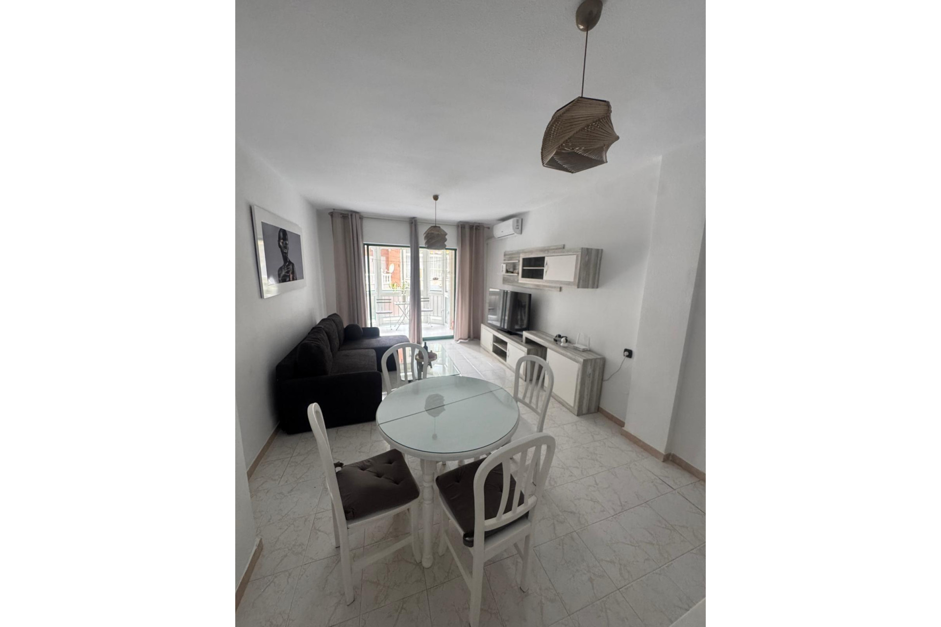 Herverkoop - Apartment - Torrevieja - Estacion de autobuses