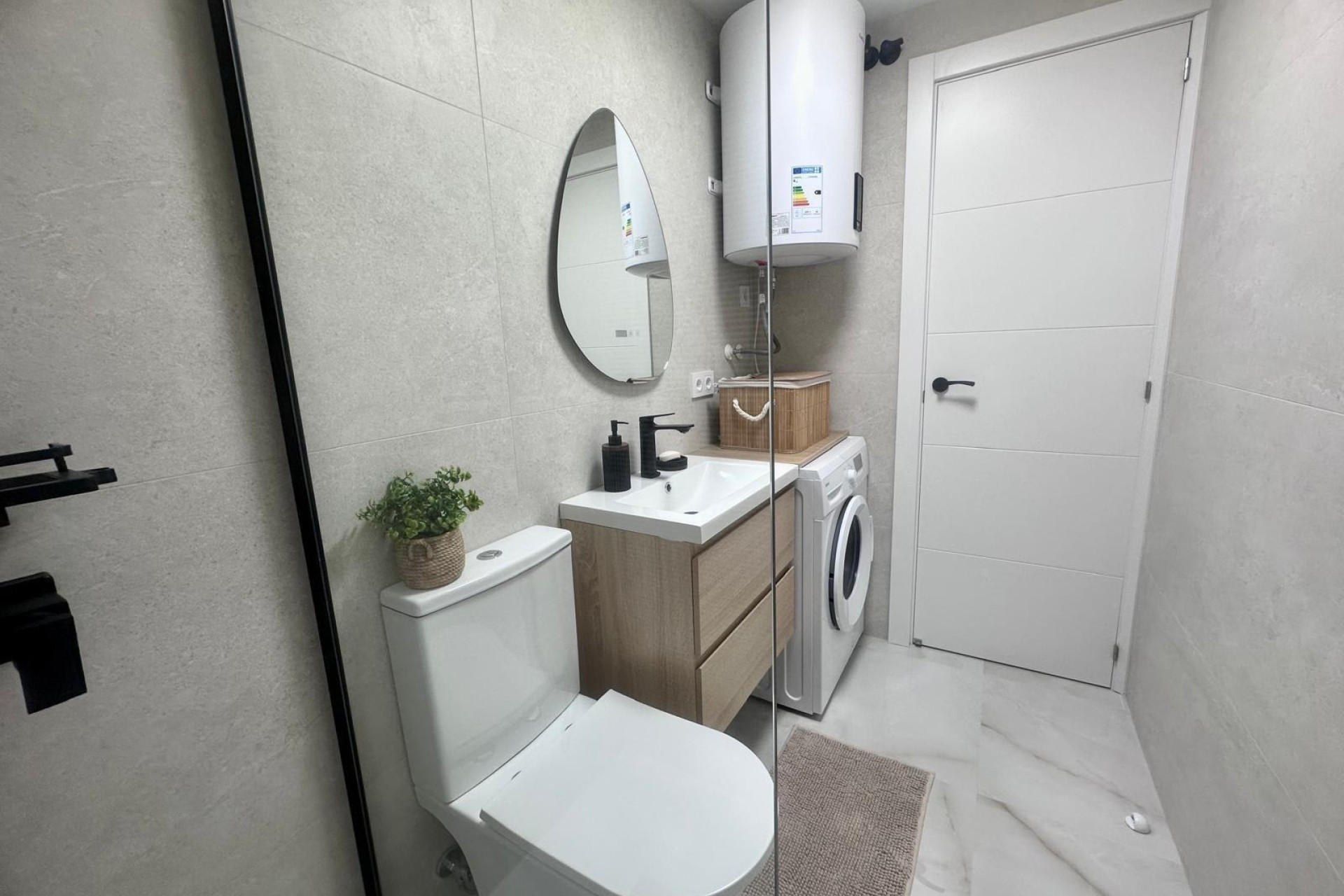 Herverkoop - Apartment - Torrevieja - Estacion de autobuses