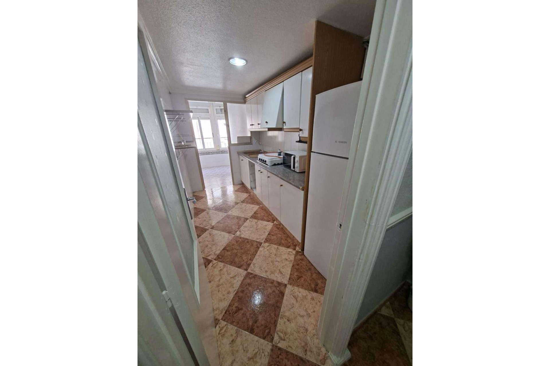 Herverkoop - Apartment - Torrevieja - Estacion de autobuses
