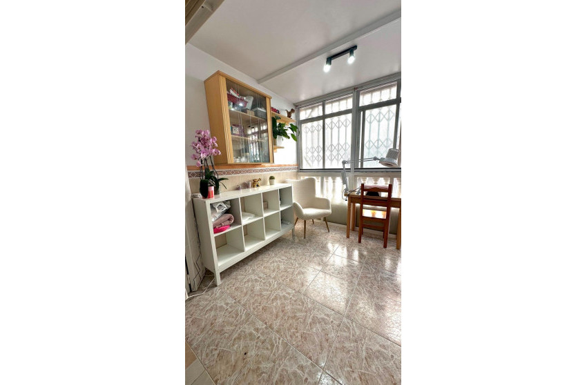 Herverkoop - Apartment - Torrevieja - Estacion de autobuses