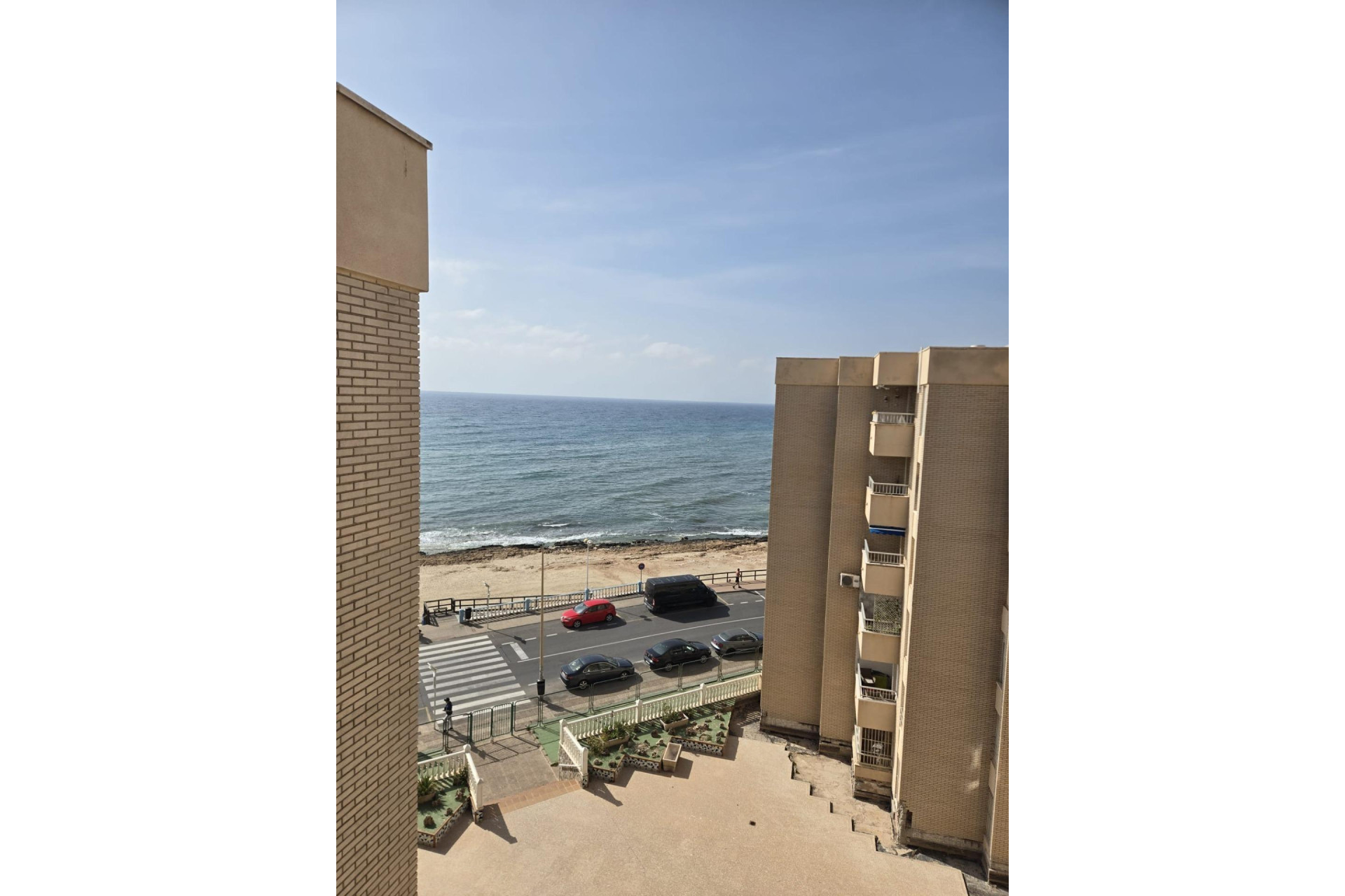 Herverkoop - Apartment - Torrevieja - Estacion de autobuses
