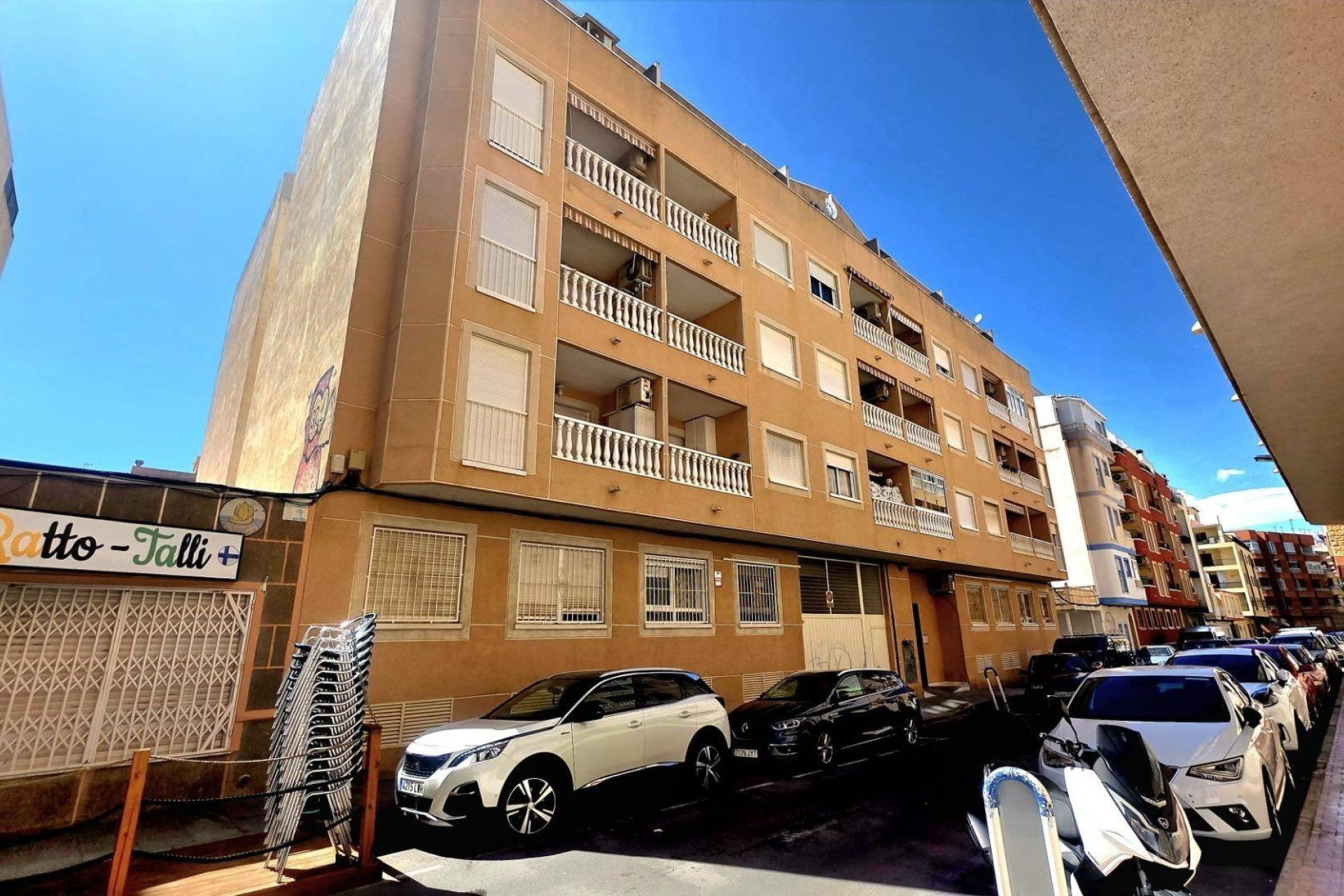 Herverkoop - Apartment - Torrevieja - Estacion de autobuses