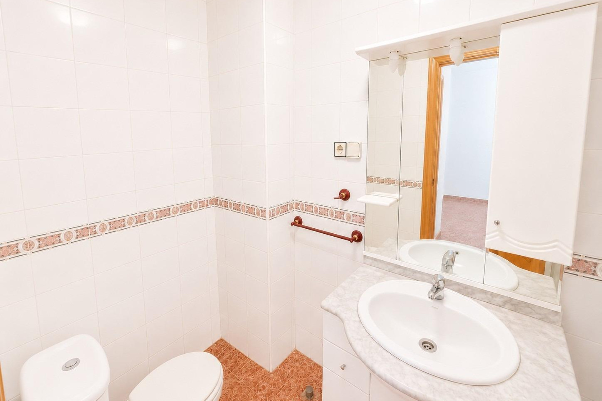 Herverkoop - Apartment - Torrevieja - Estacion de autobuses