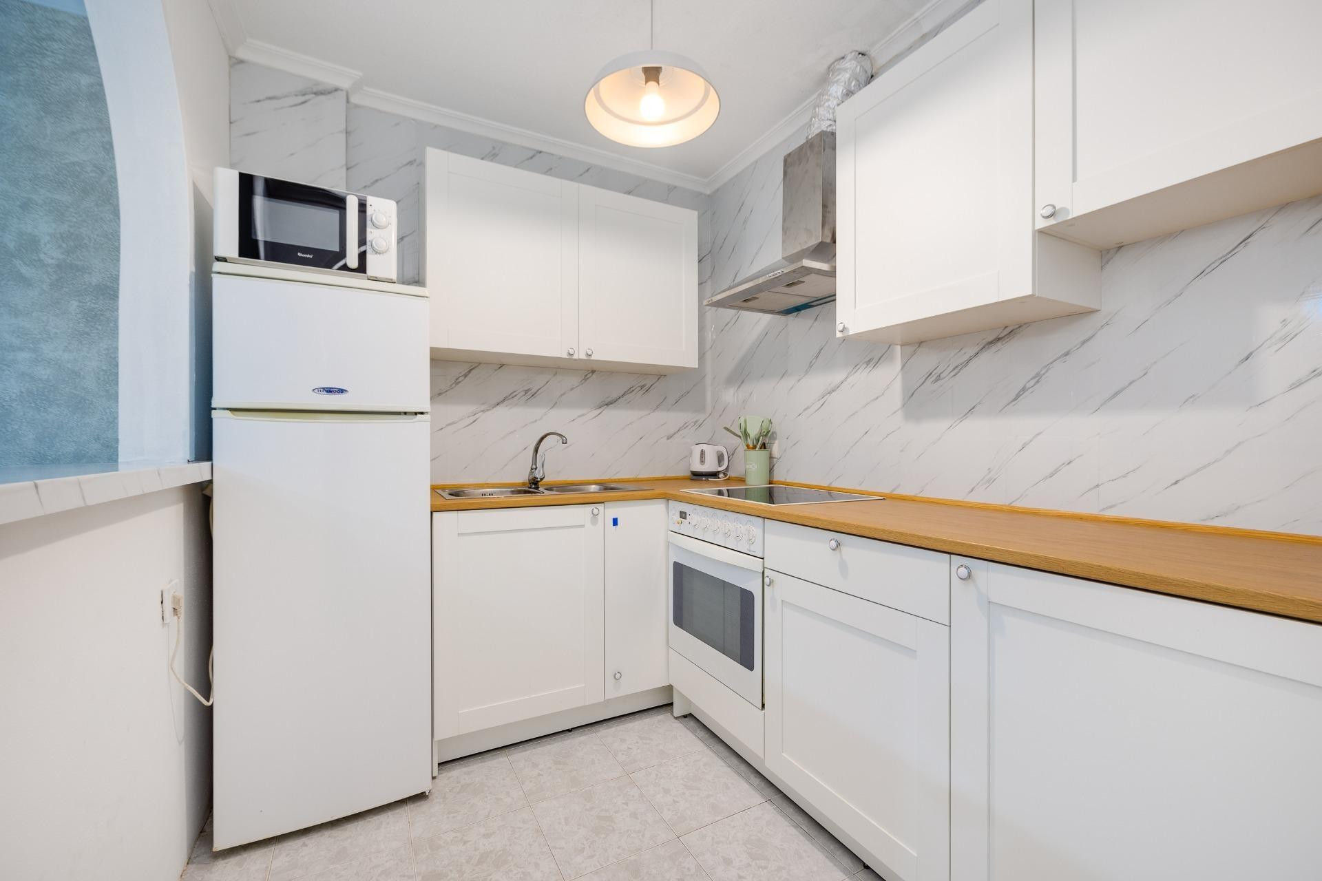 Herverkoop - Apartment - Torrevieja - Estacion de autobuses