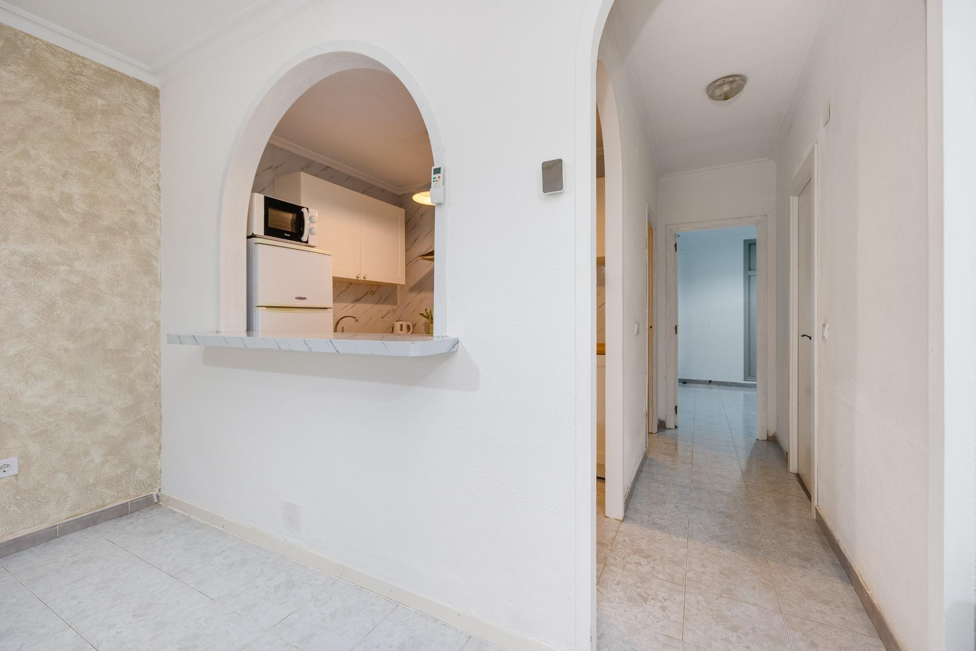 Herverkoop - Apartment - Torrevieja - Estacion de autobuses
