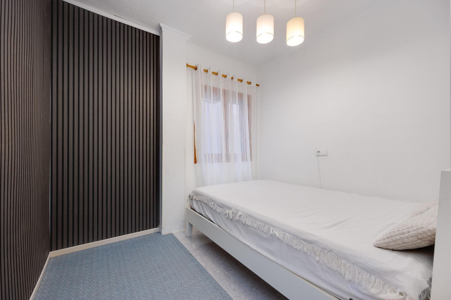 Herverkoop - Apartment - Torrevieja - Estacion de autobuses