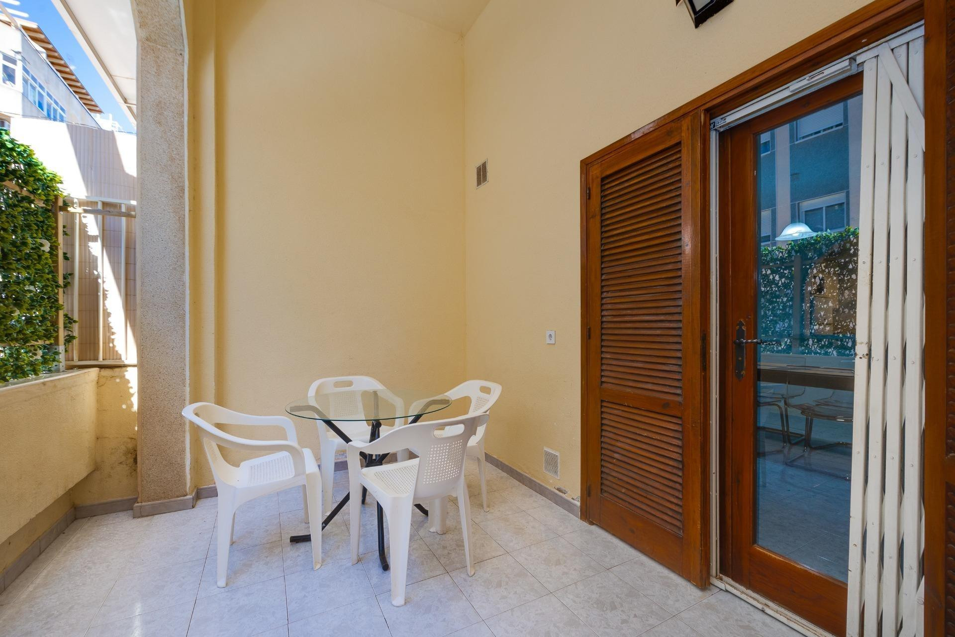Herverkoop - Apartment - Torrevieja - Estacion de autobuses