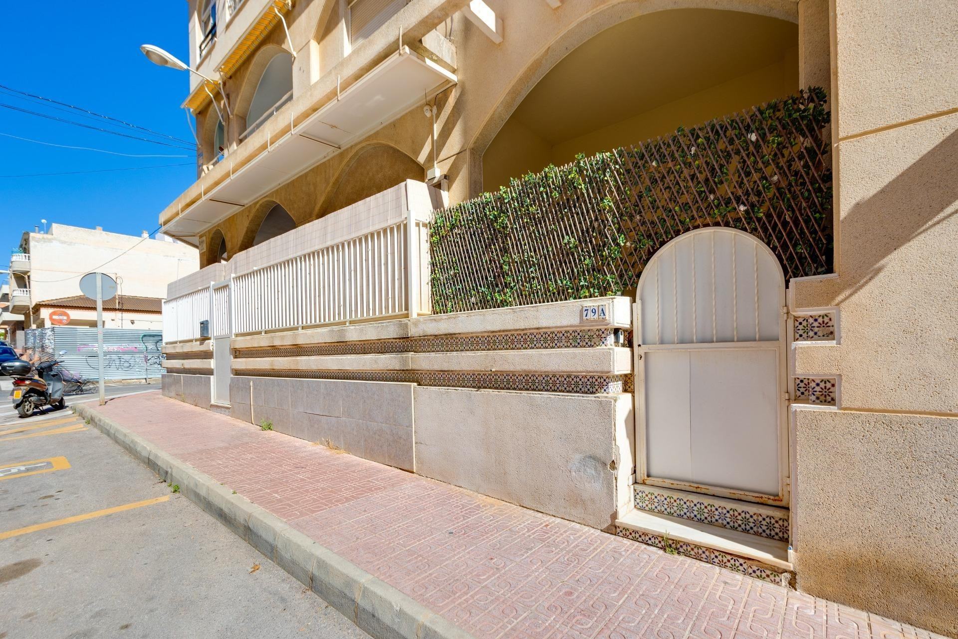 Herverkoop - Apartment - Torrevieja - Estacion de autobuses