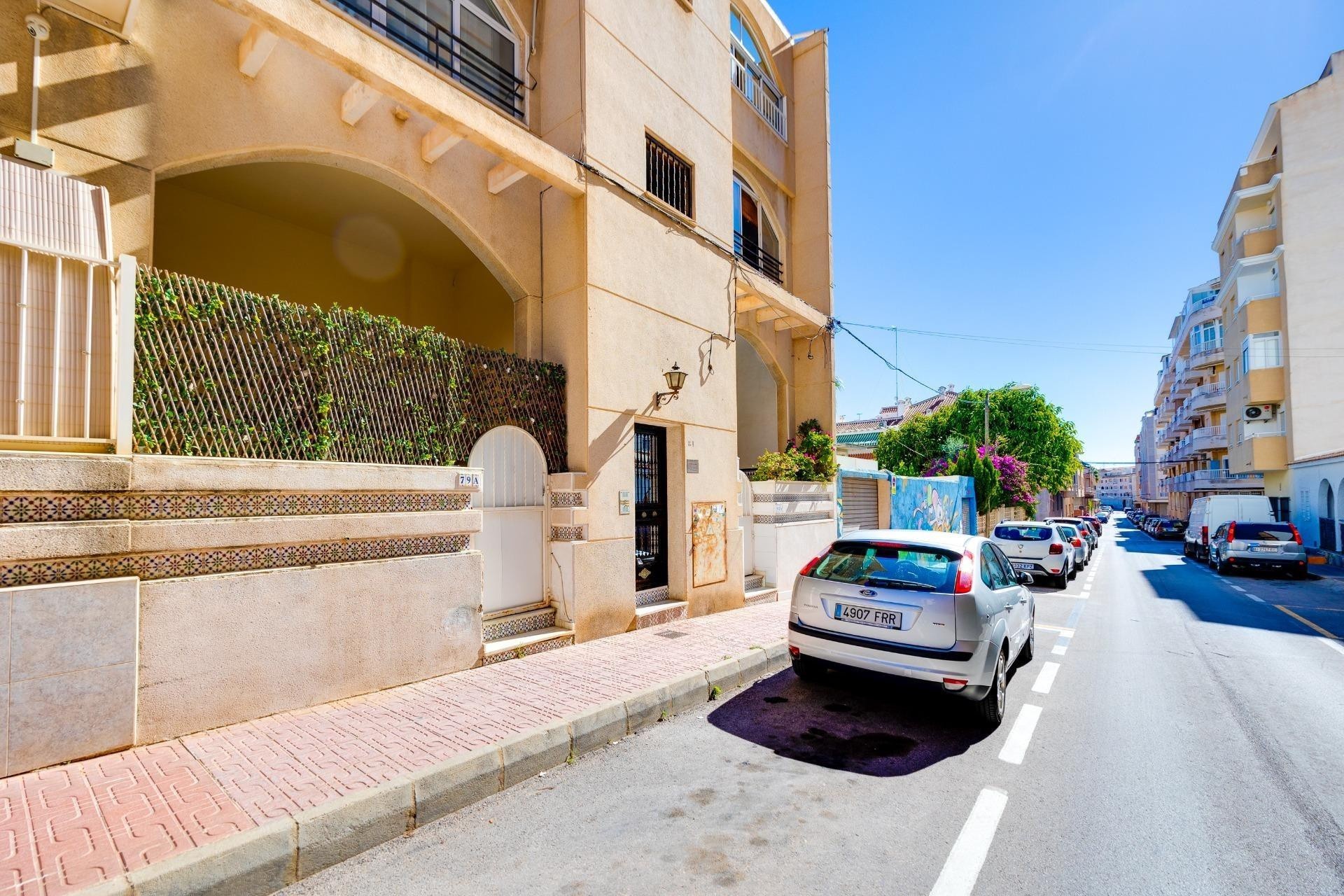 Herverkoop - Apartment - Torrevieja - Estacion de autobuses