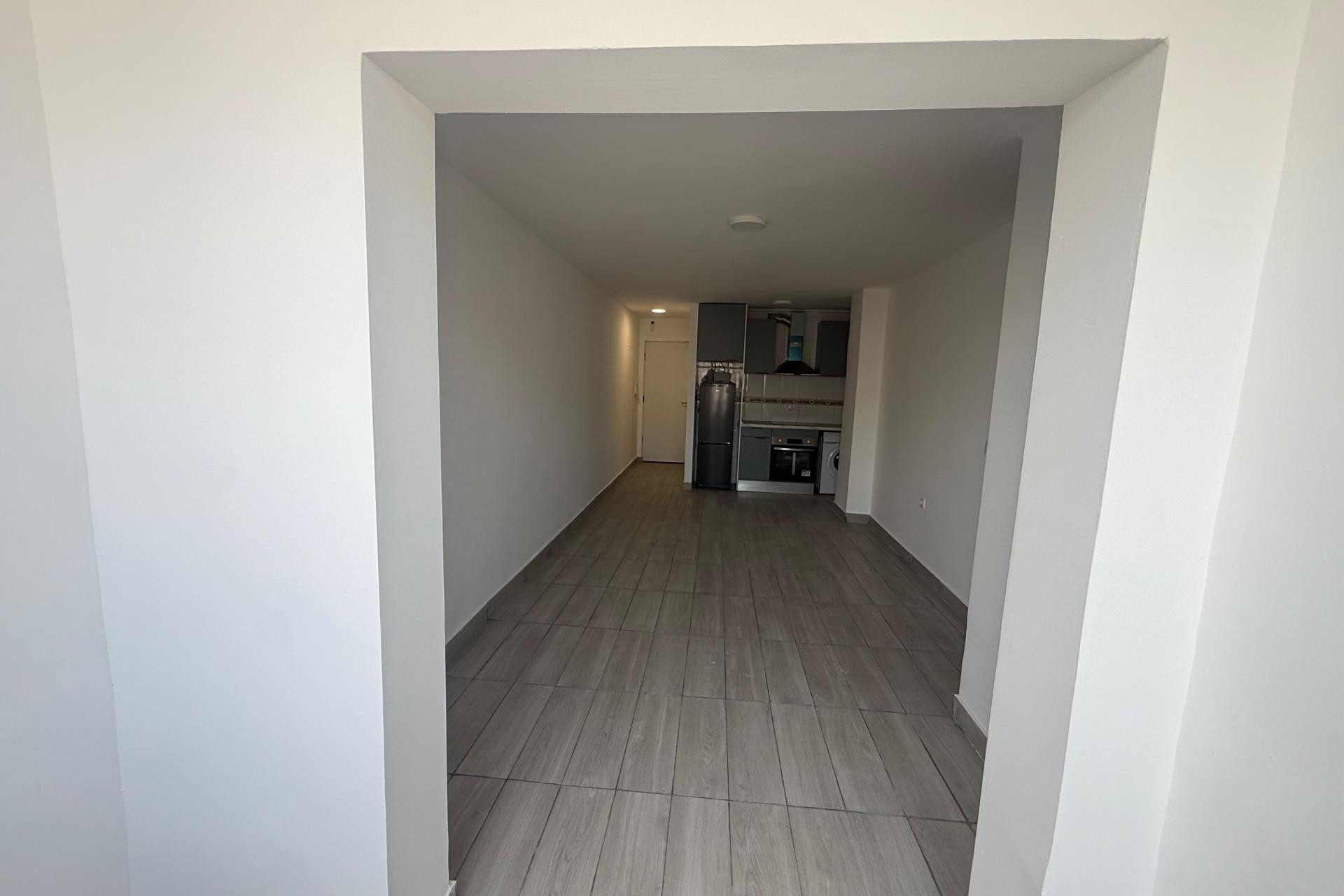 Herverkoop - Apartment - Torrevieja - Estacion de autobuses
