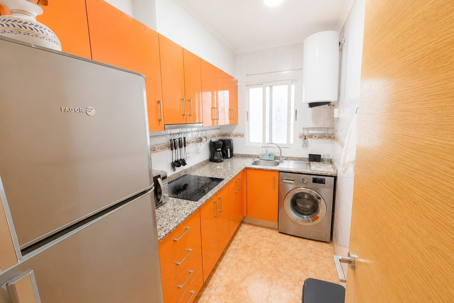 Herverkoop - Apartment - Torrevieja - Estacion de autobuses