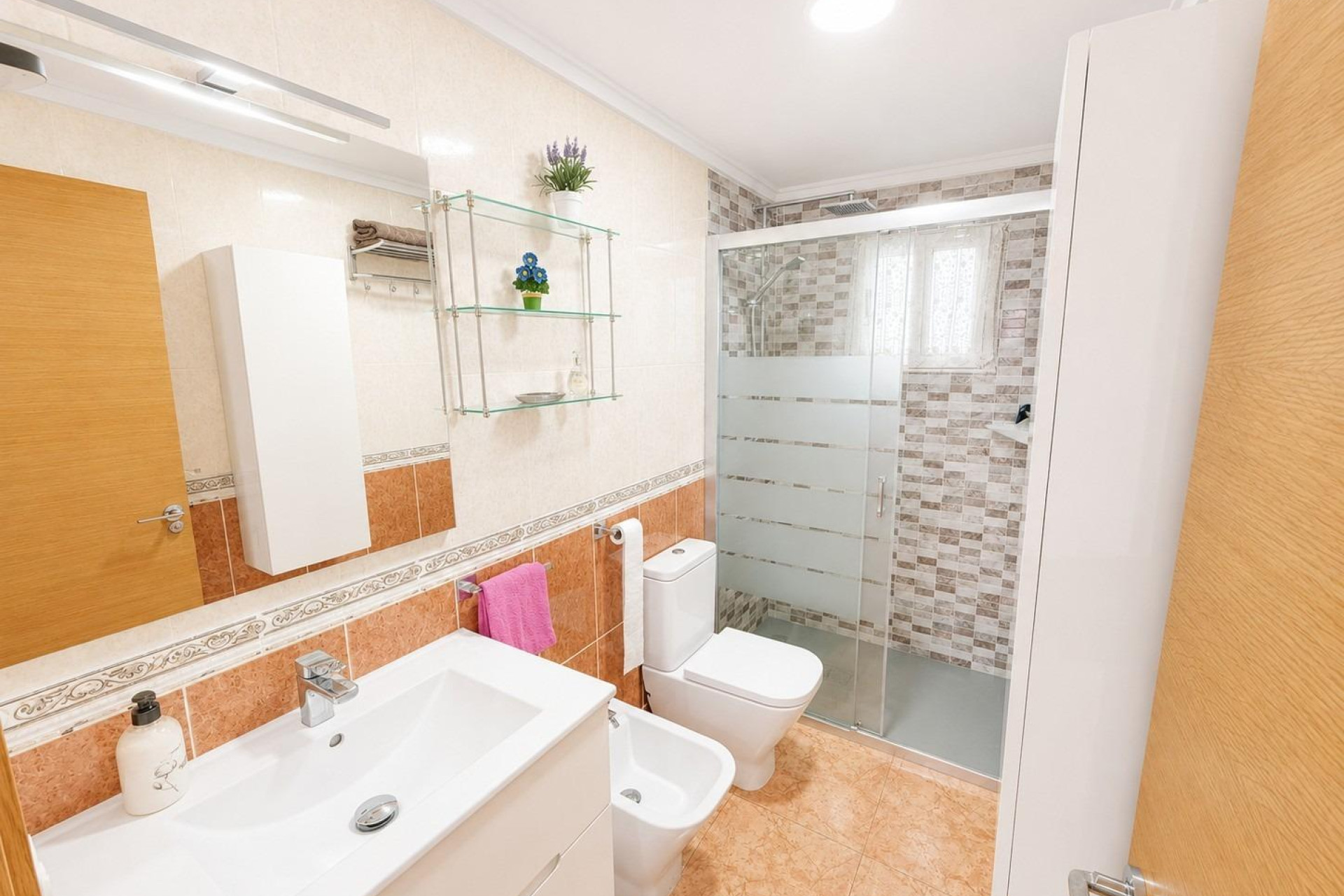 Herverkoop - Apartment - Torrevieja - Estacion de autobuses