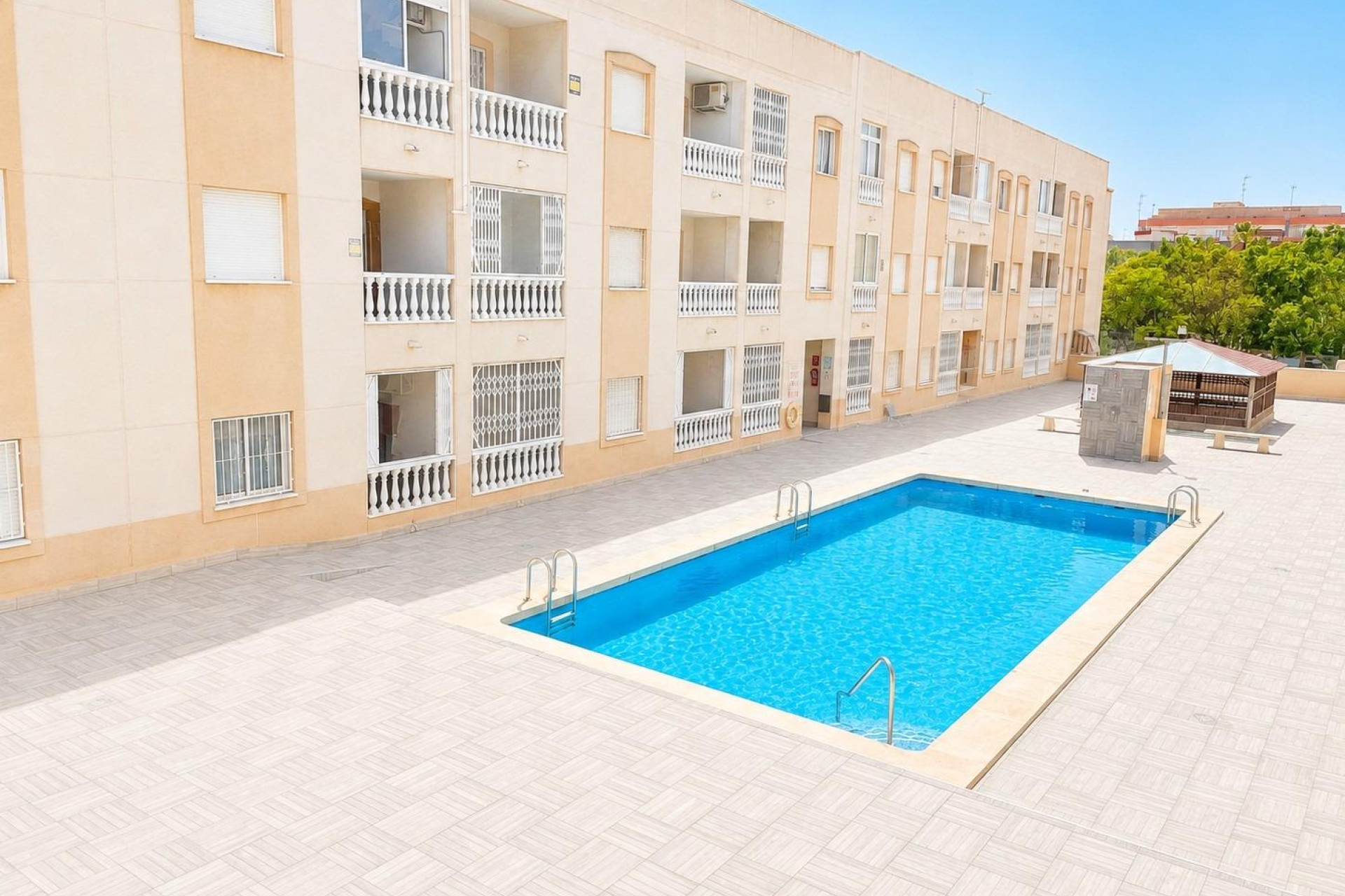 Herverkoop - Apartment - Torrevieja - Estacion de autobuses