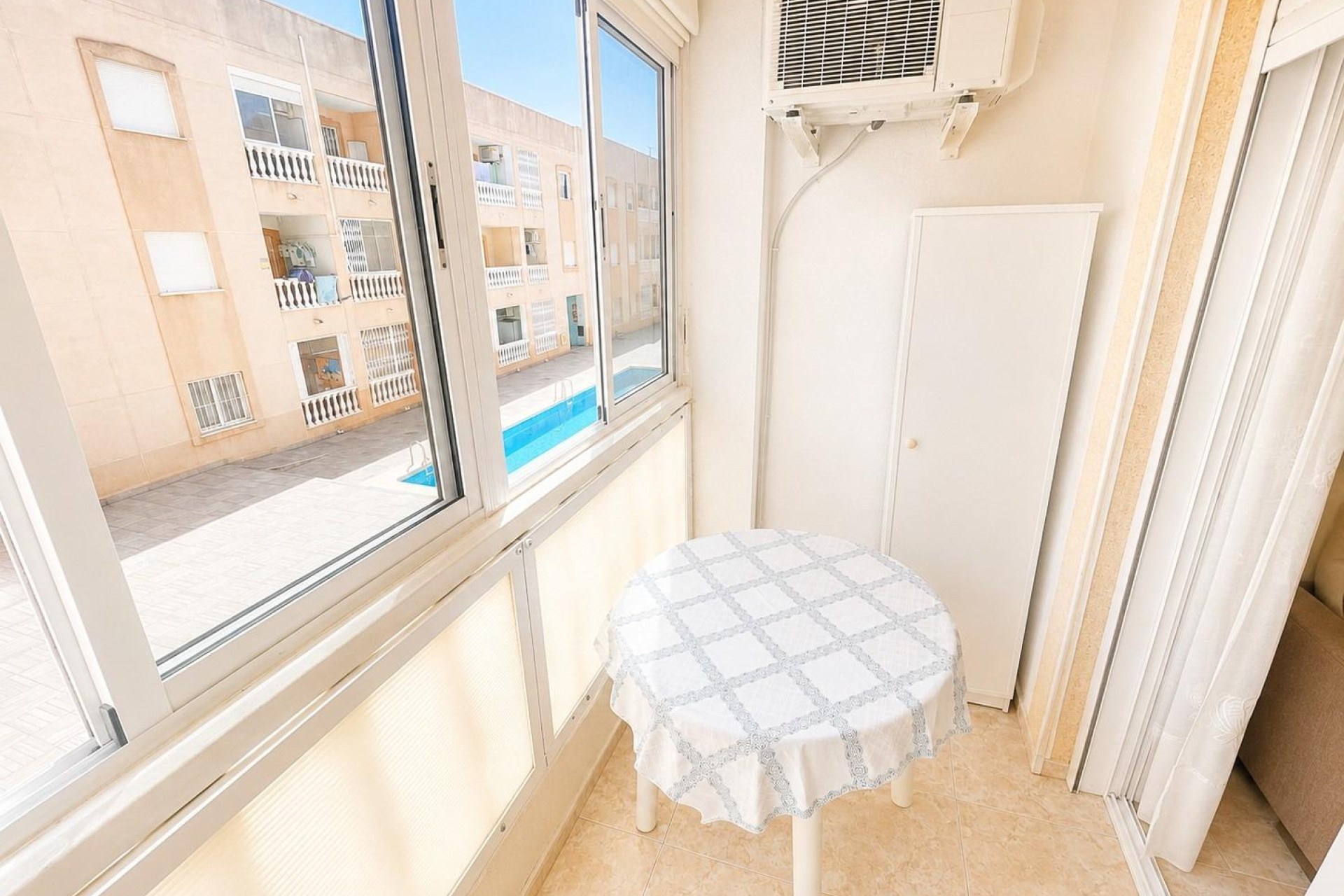 Herverkoop - Apartment - Torrevieja - Estacion de autobuses