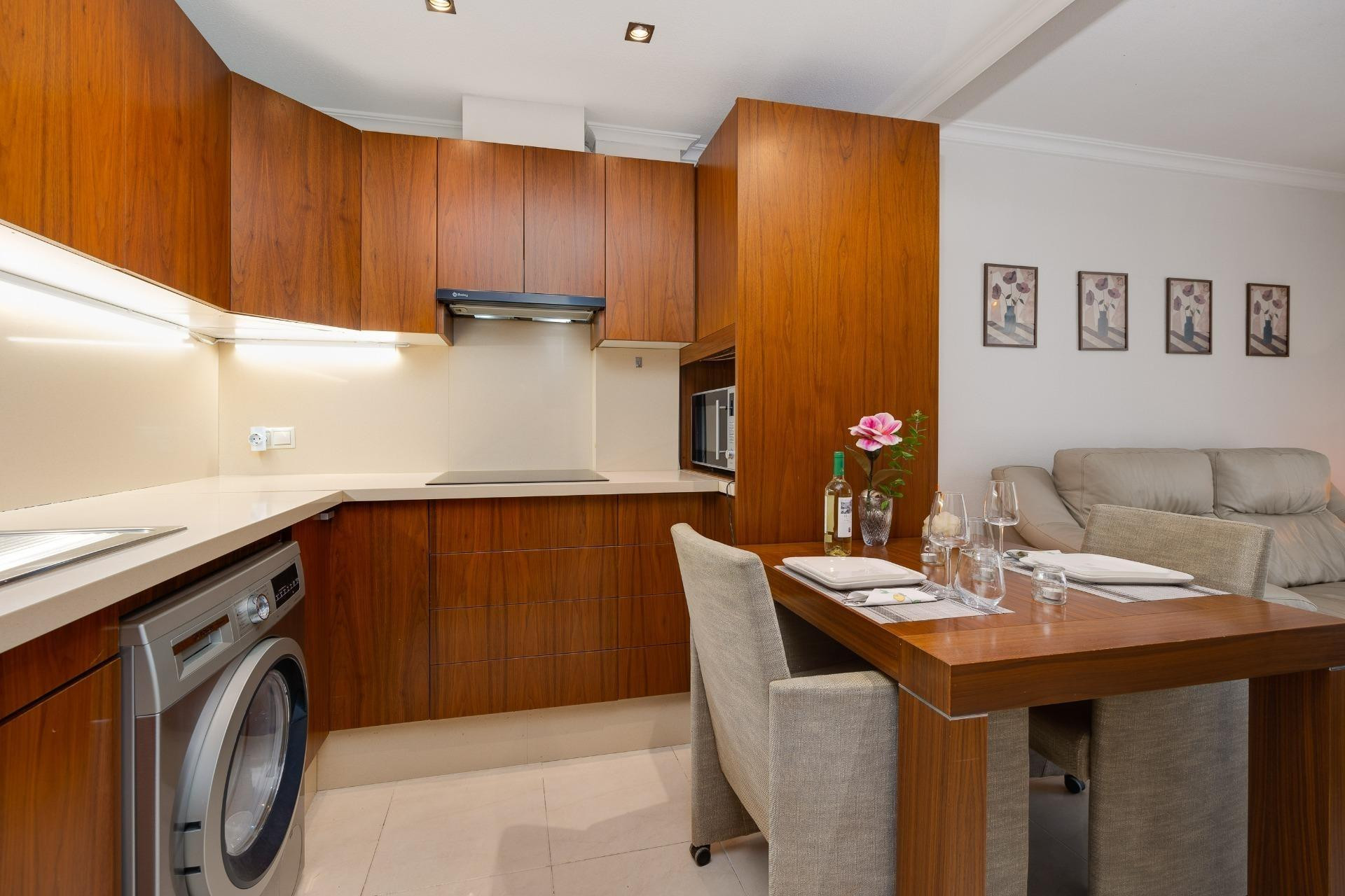 Herverkoop - Apartment - Torrevieja - Estacion de autobuses
