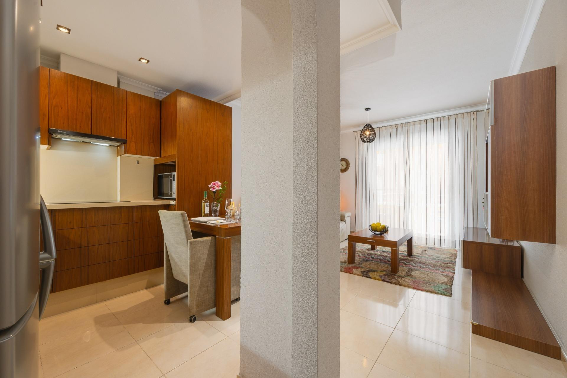 Herverkoop - Apartment - Torrevieja - Estacion de autobuses