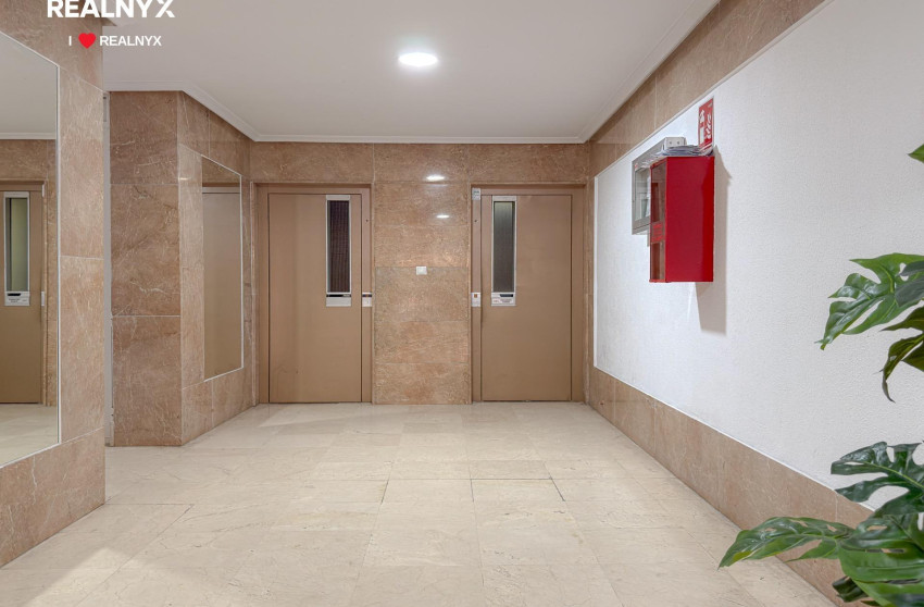 Herverkoop - Apartment - Torrevieja - Estacion de autobuses