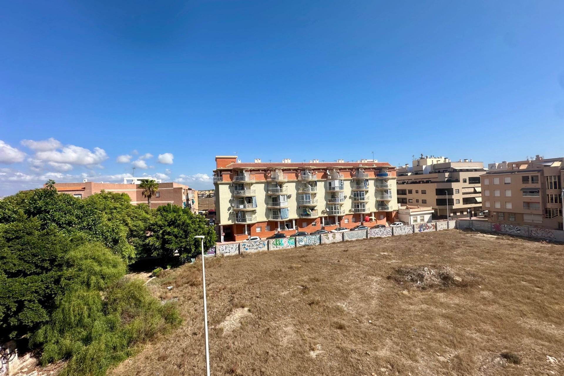 Herverkoop - Apartment - Torrevieja - La Mata pueblo
