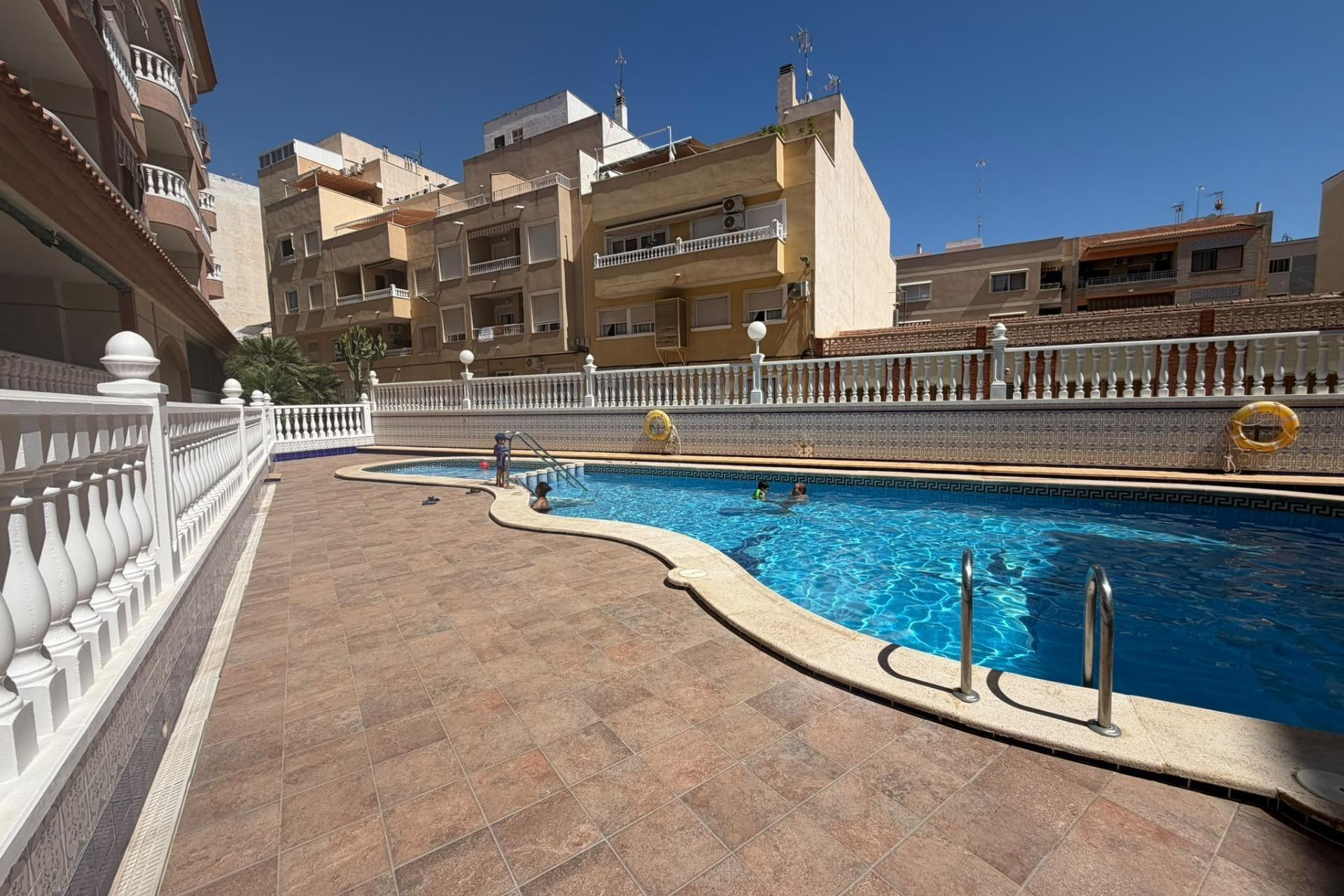 Herverkoop - Apartment - Torrevieja - La Mata pueblo