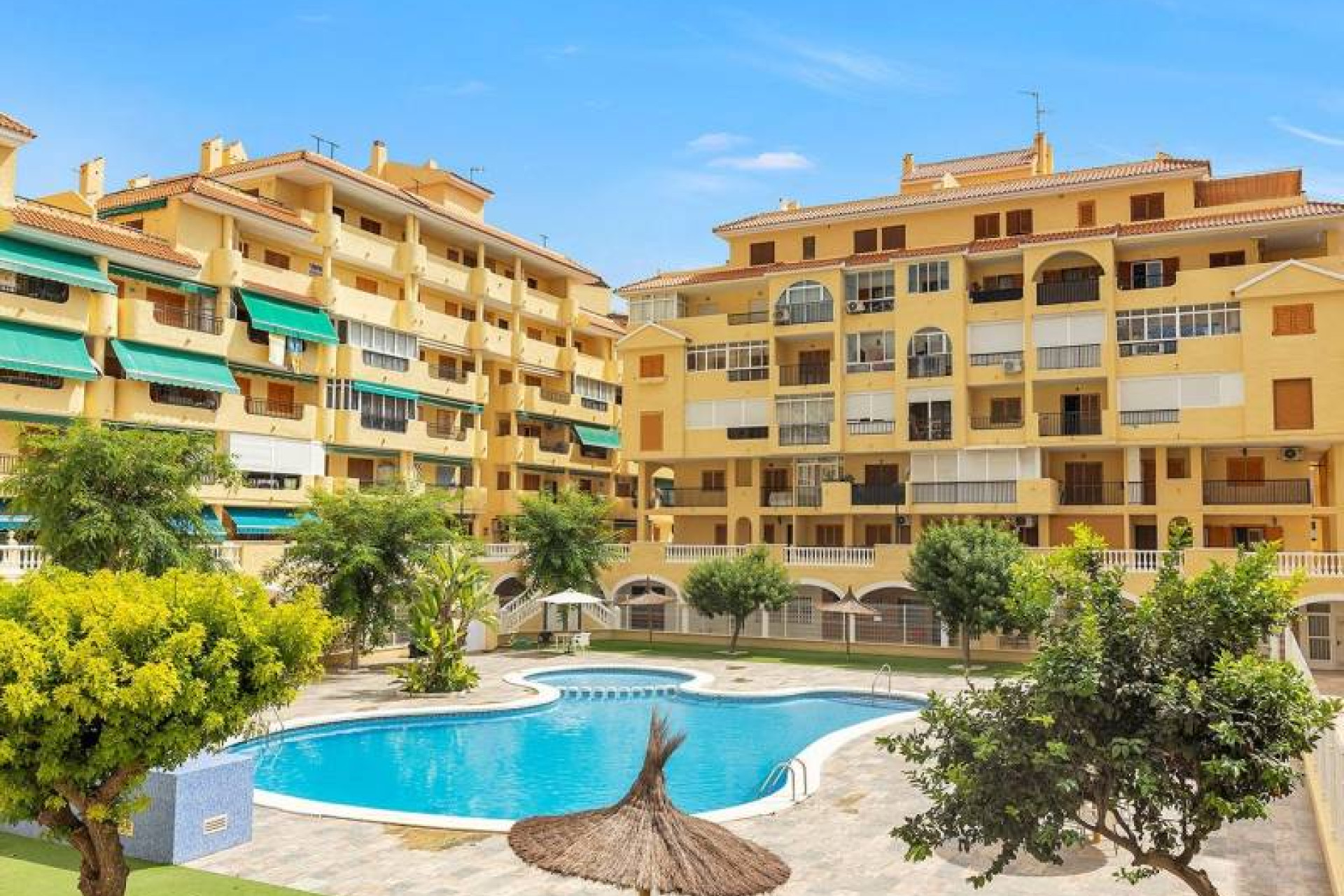 Herverkoop - Apartment - Torrevieja - La Mata