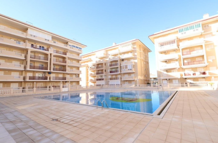 Herverkoop - Apartment - Torrevieja - La Mata