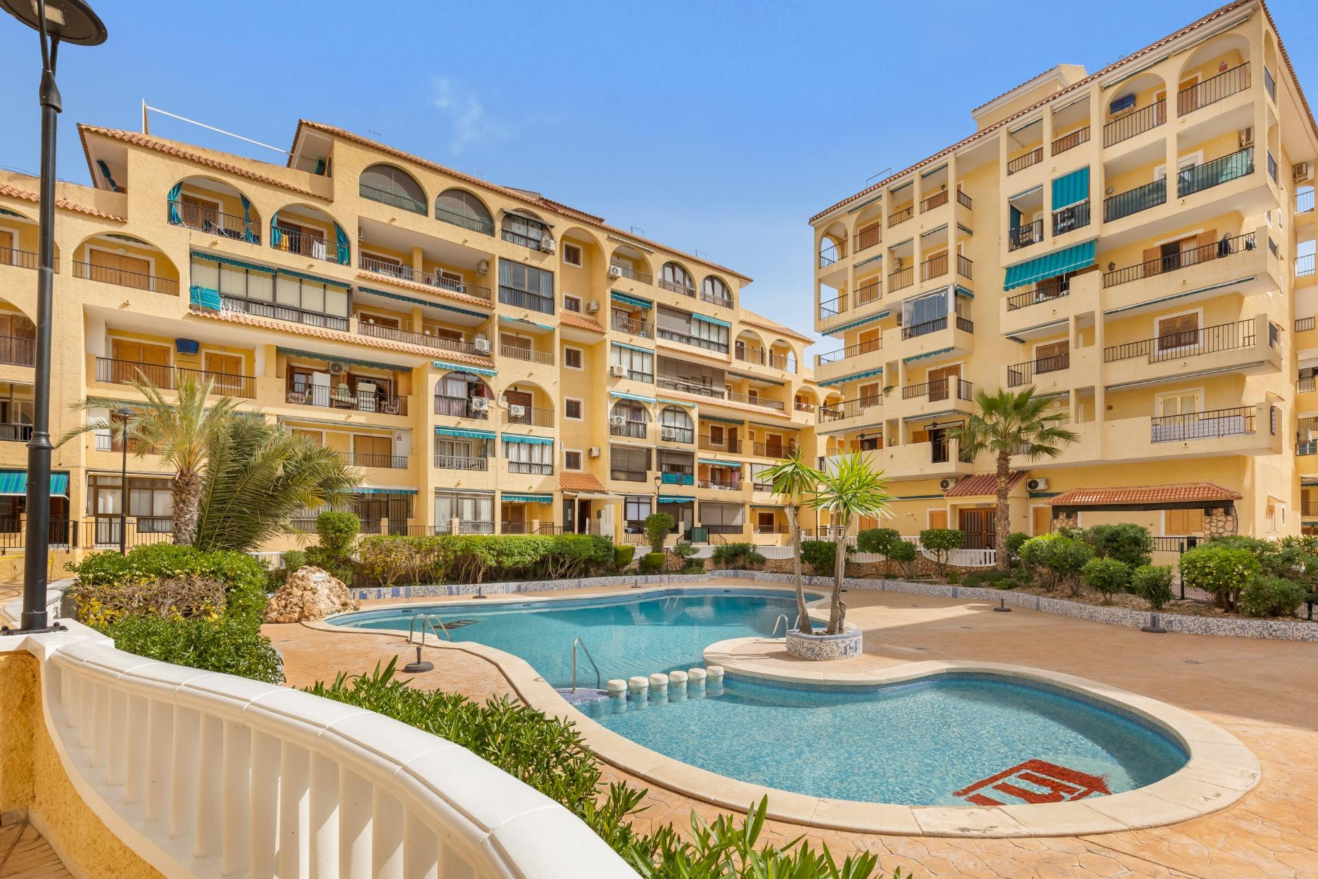Herverkoop - Apartment - Torrevieja - La Mata