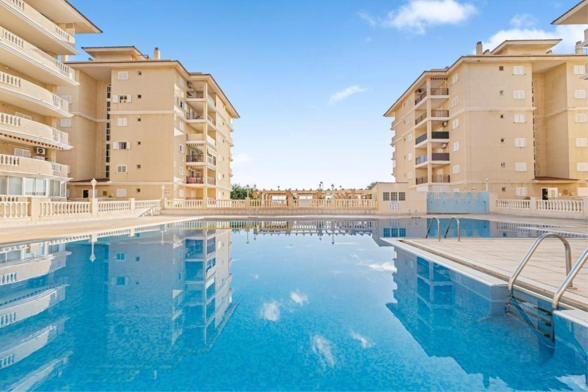 Herverkoop - Apartment - Torrevieja - Los Europeos