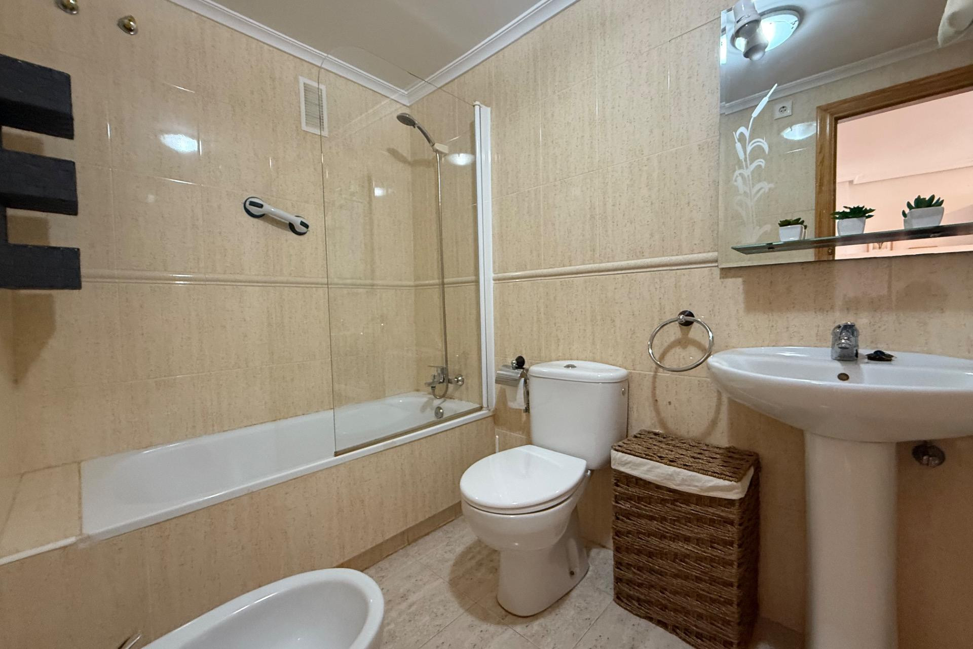 Herverkoop - Apartment - Torrevieja - Los Europeos