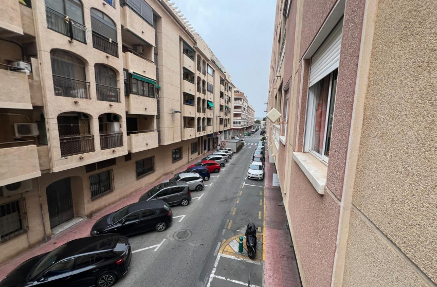 Herverkoop - Apartment - Torrevieja - Parque de las Naciones