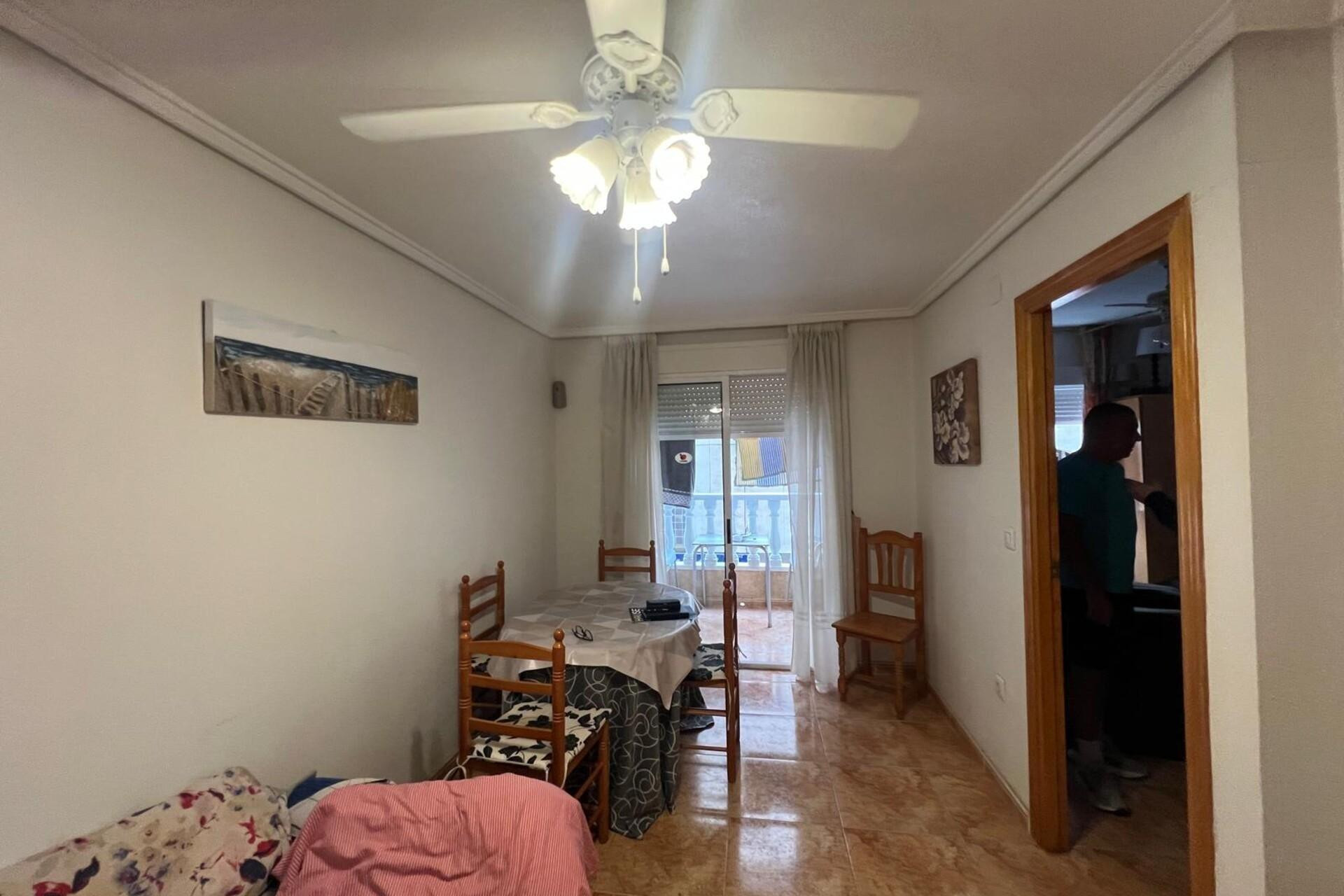 Herverkoop - Apartment - Torrevieja - Parque de las Naciones